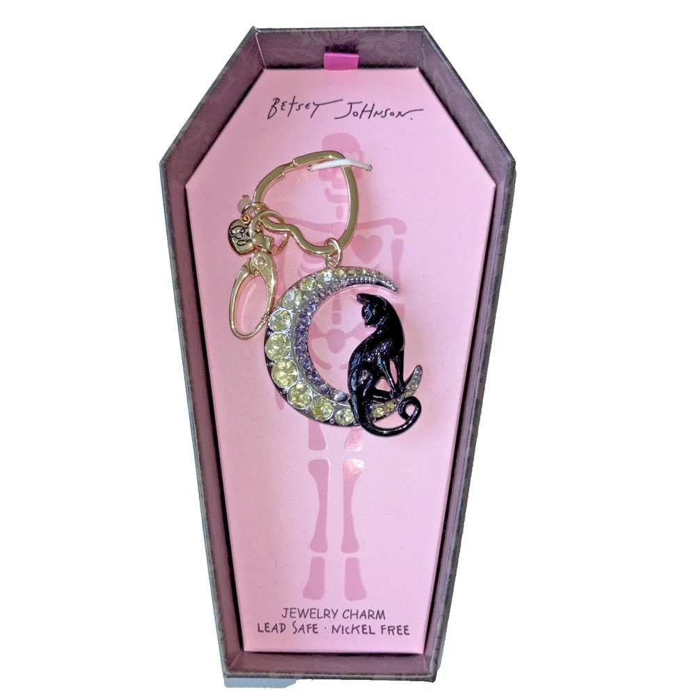 Betsey Johnson Black Cat in Moon Jewelry Jewel Charm Key Chain Halloween NEW